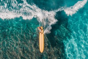 Ceningan Surfing